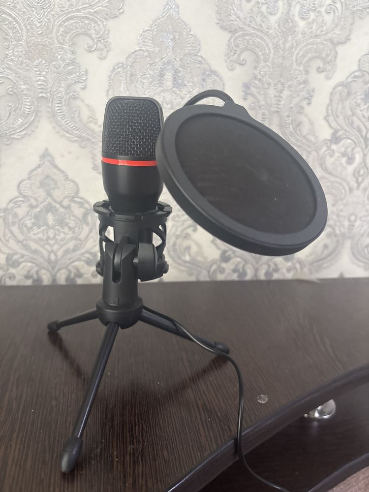 Продаю микрофон в хорошом качестве
