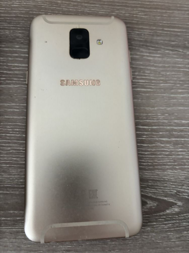 Телефон samsung A6