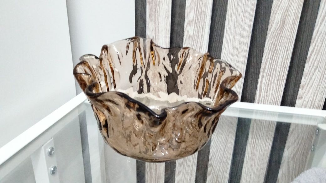 Продам вазу. Карамельное стекло. СССР. Карамельное стекло. В идеале