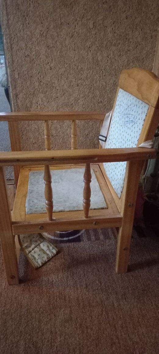 Детский стульчик.