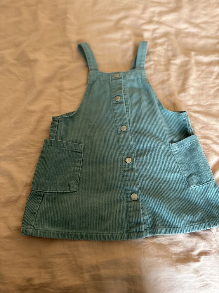 Продам сарафан для девочки от бренда ZARA