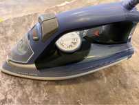 Утюг PHILIPS  LOT-650490  (г.Семей ВАЛИХАНОВА 100/1)