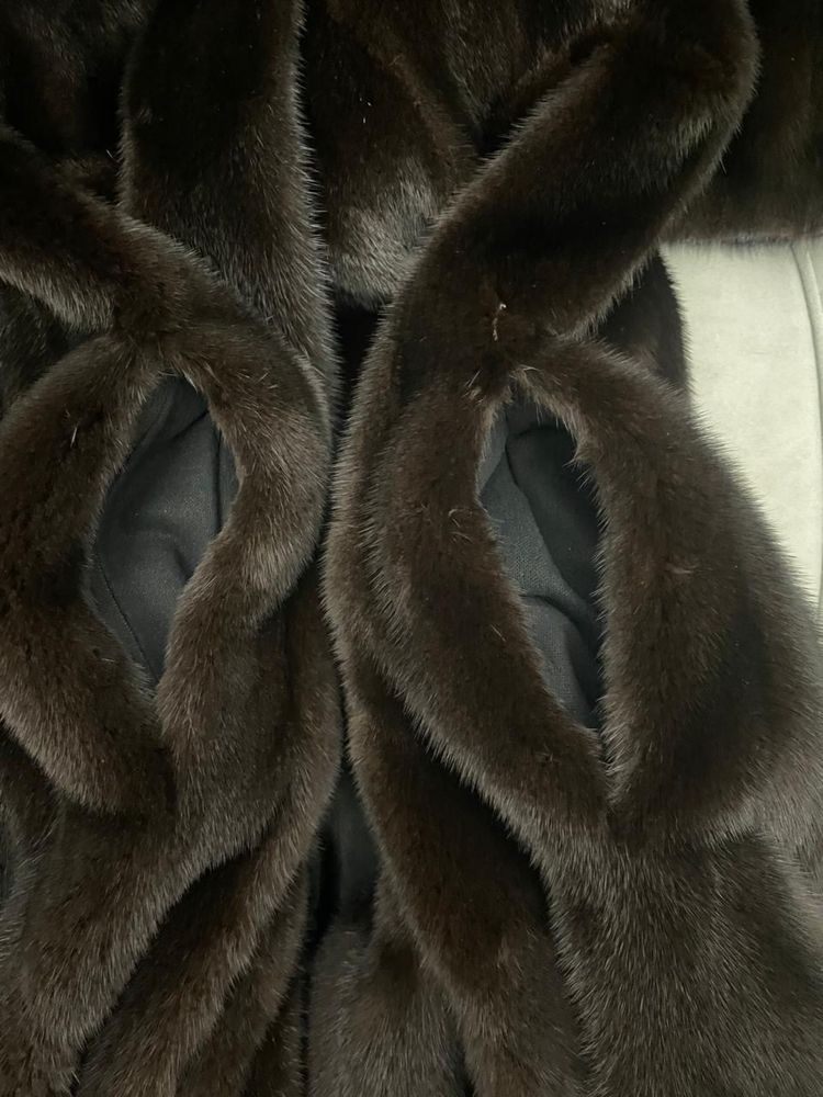 Продам шубу норковую