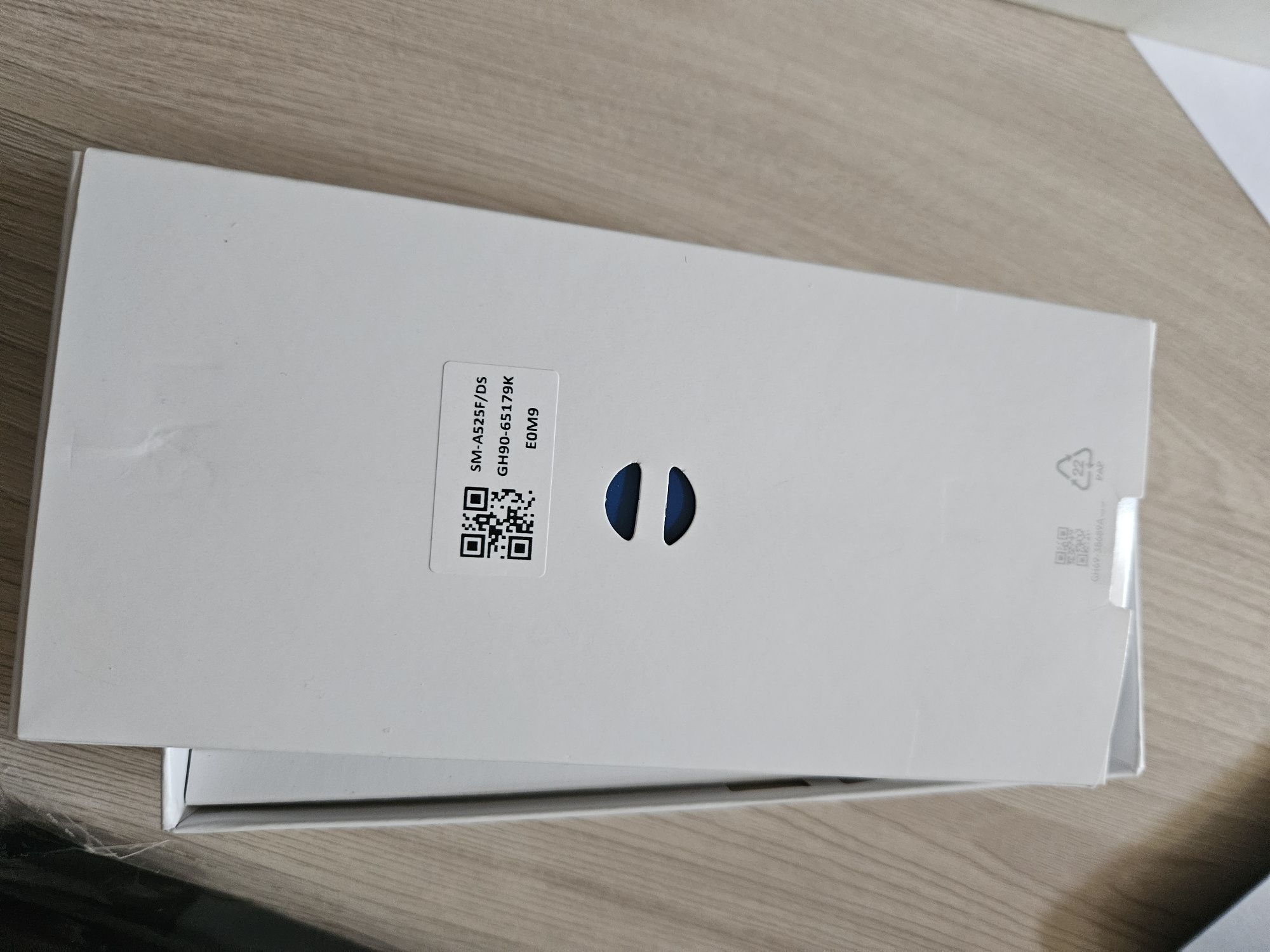 Продам сотовый телефон Samsung A52. 2 симки, в идеальном состоянии. В
