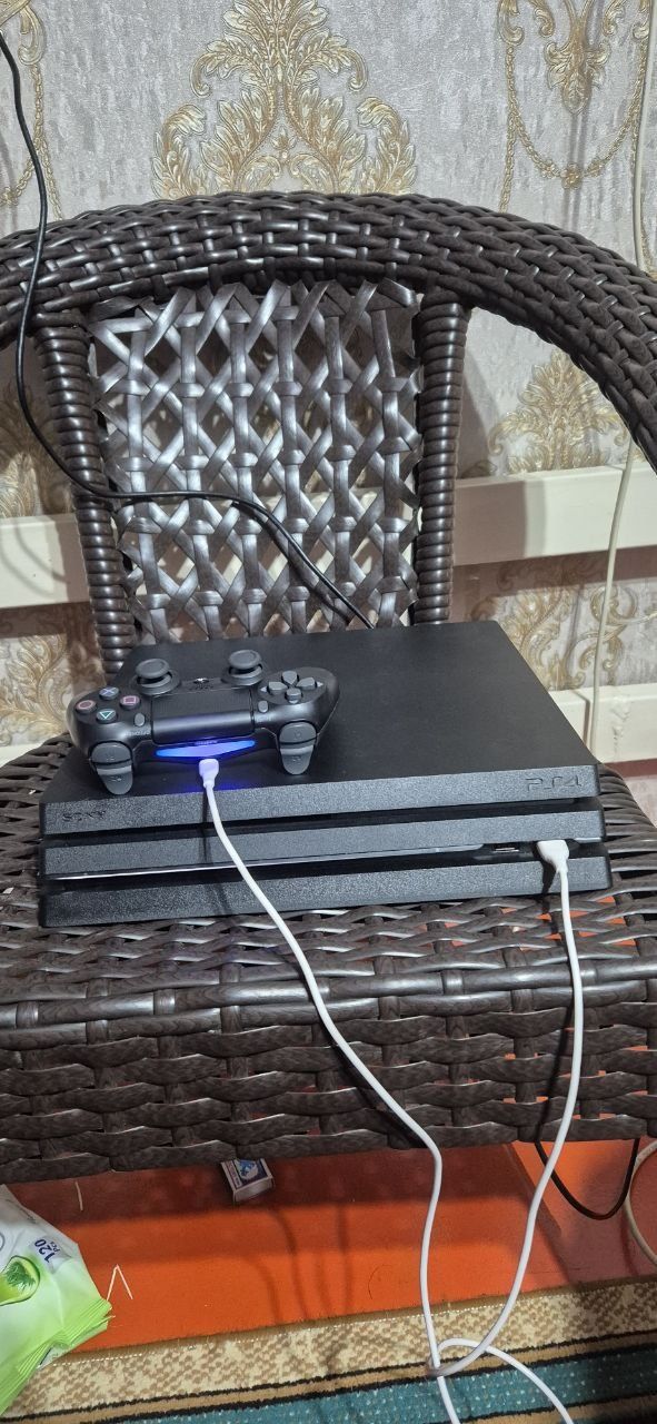 пс 4 pro 1tb все оргиналный