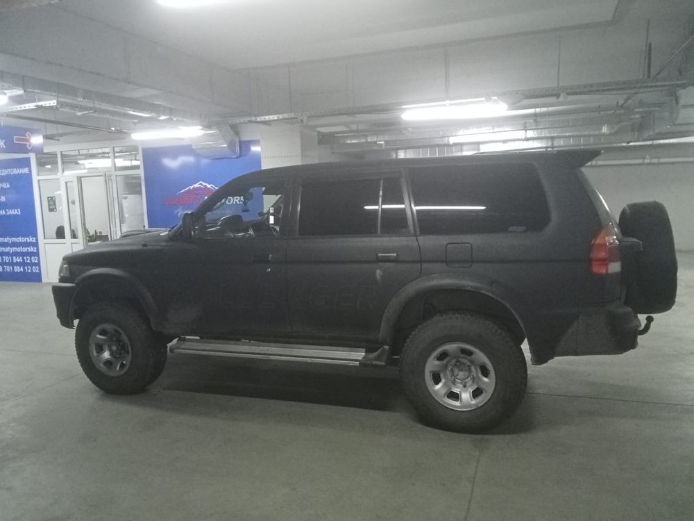 Продам Mitsubishi Challennger