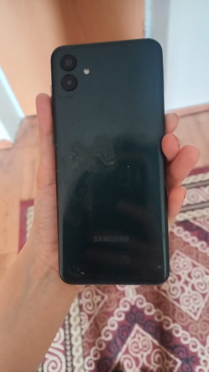Смартфон Samsung Galaxy A04 4 ГБ/64 ГБ зеленый