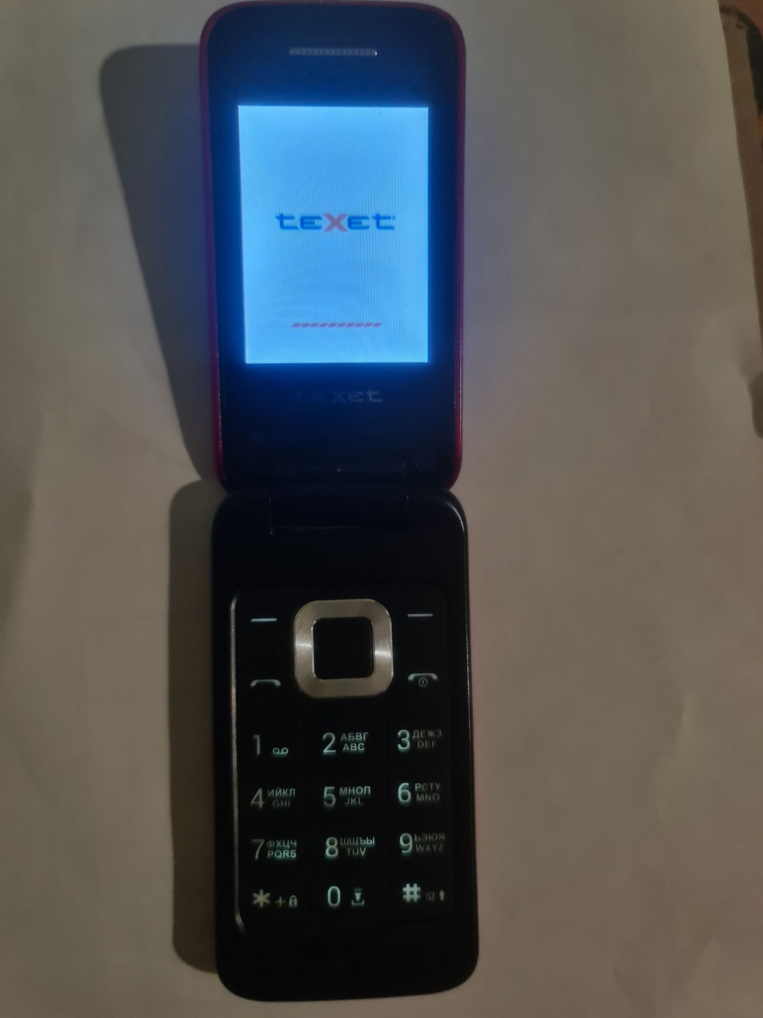 Телефоны Nokia-105 новая и Texet-204 б/у