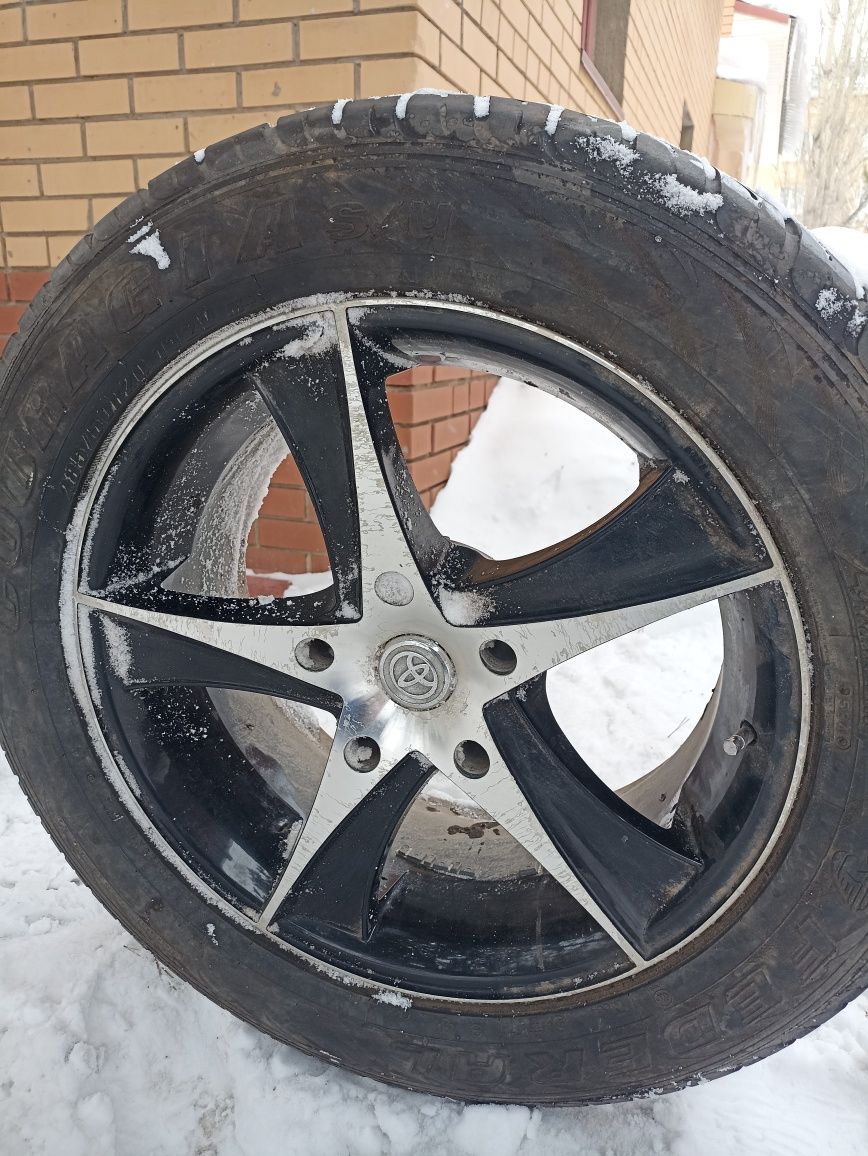 Продам летние шины с дисками 285/50 R20 состояние  небитые некрашые,
