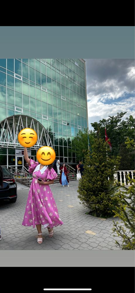 Розовое Платье