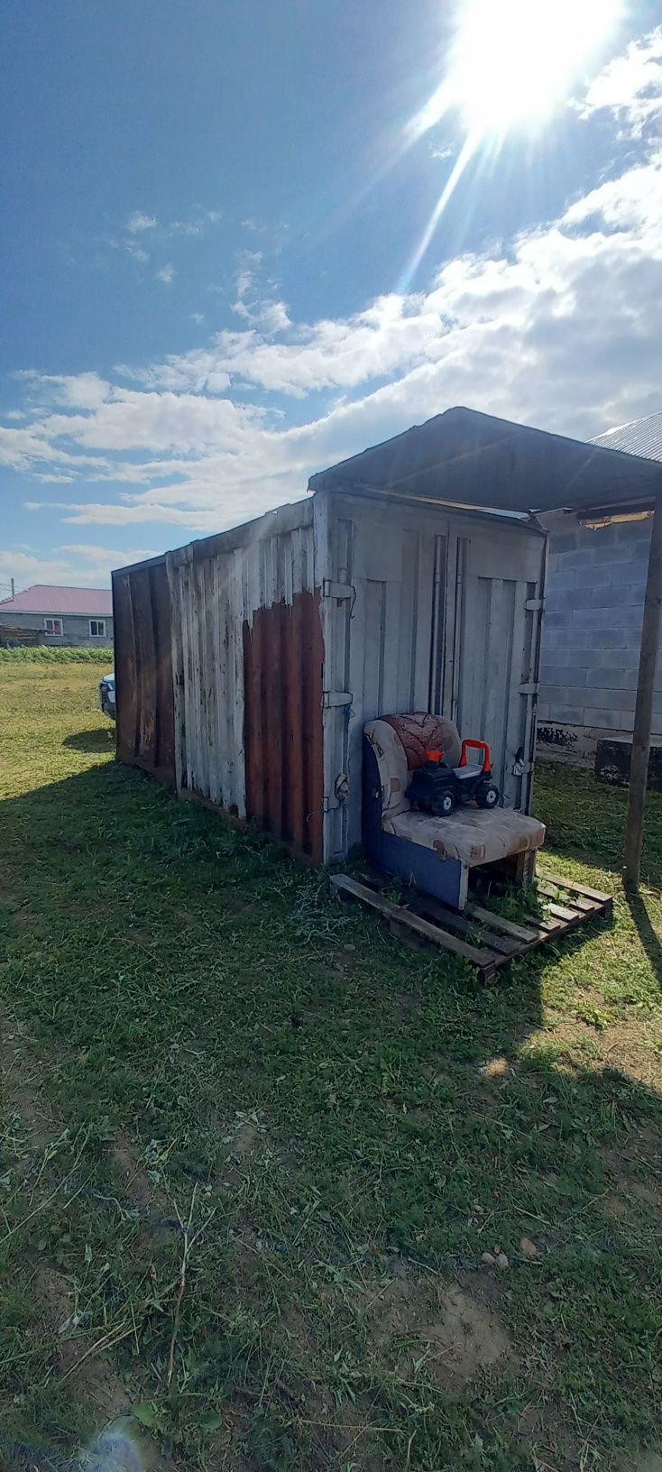 Продам контейнер,5т