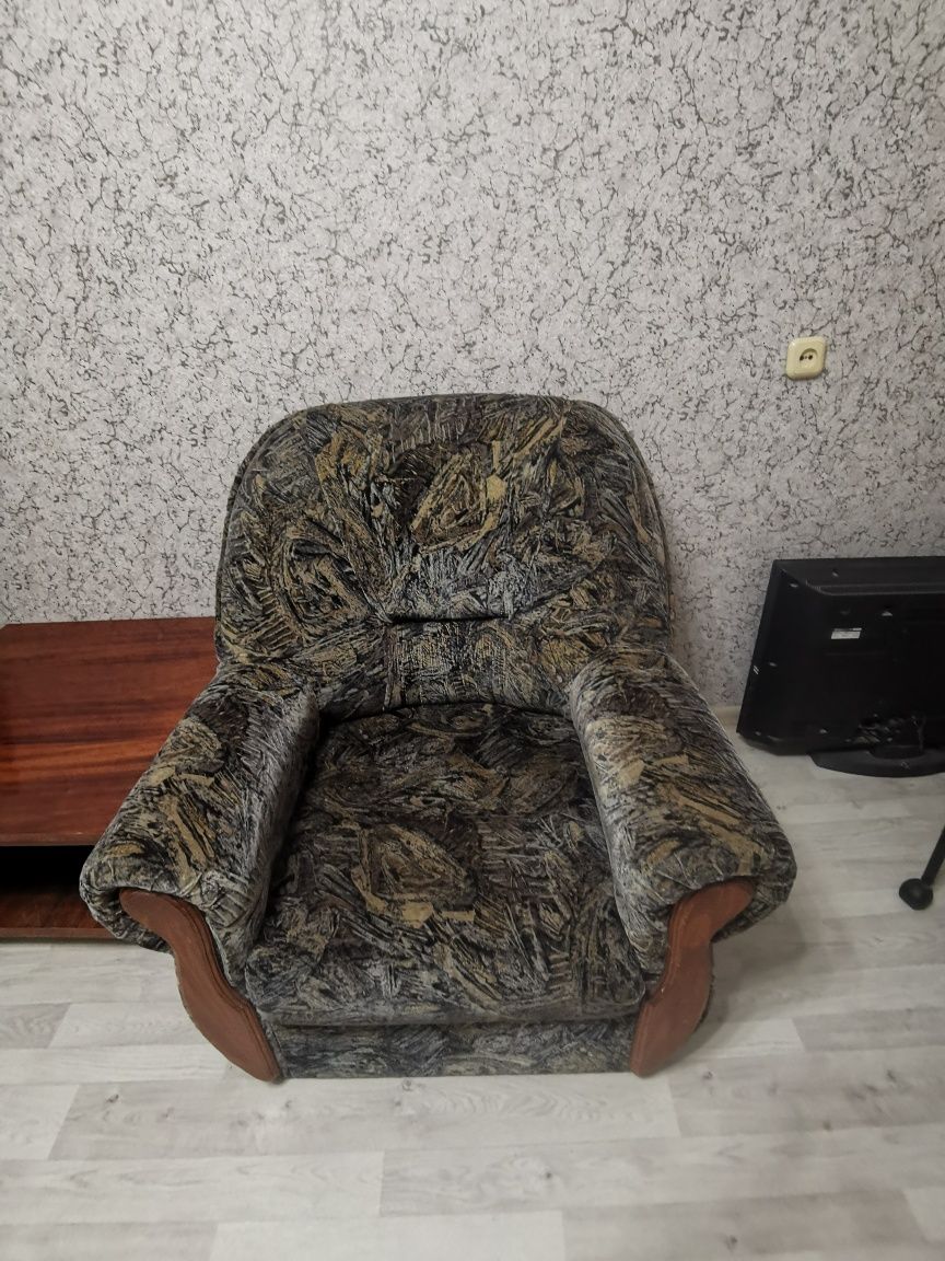 Продам мягкую мебель б/у