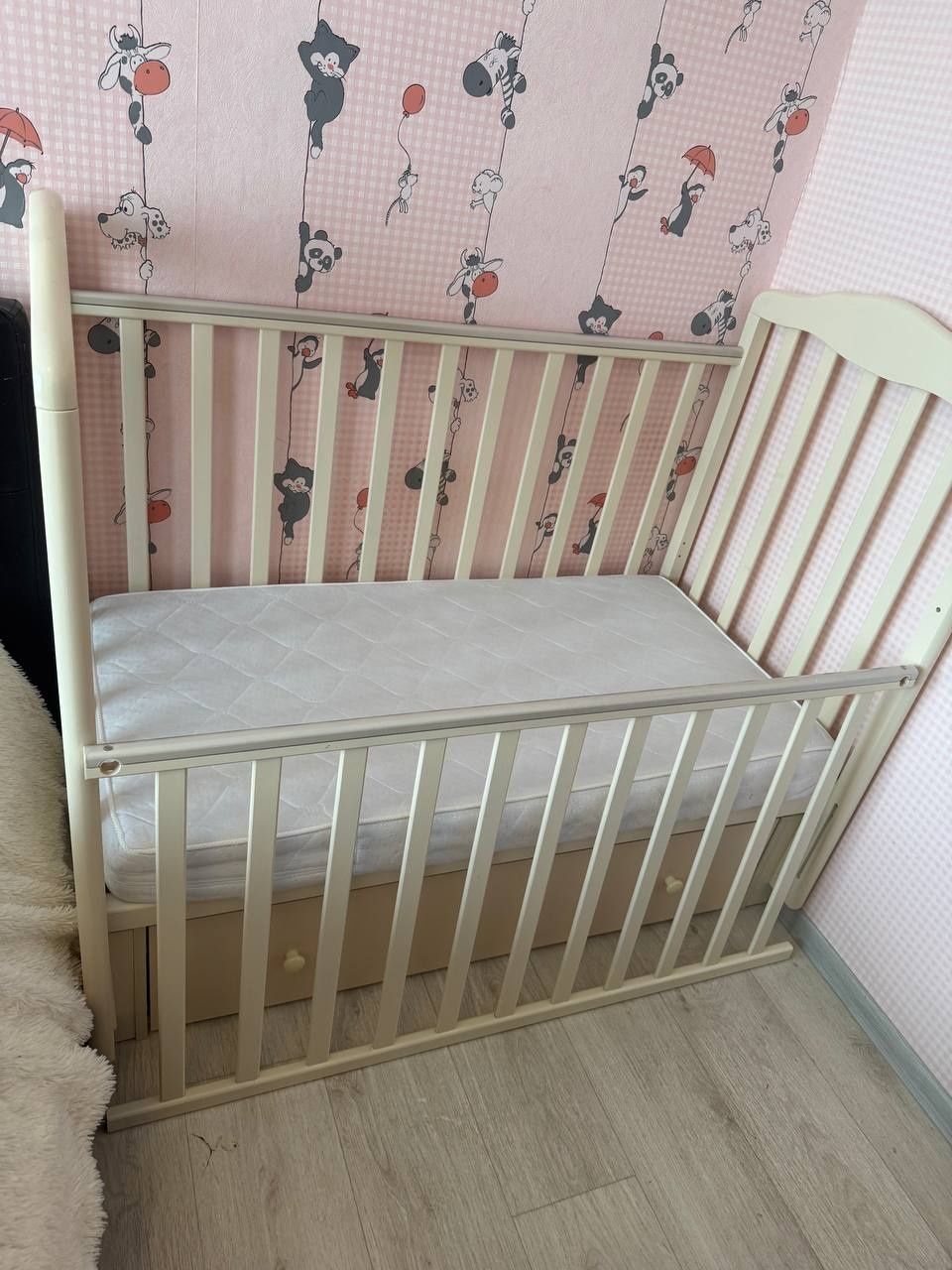 Продам детскую кроватку