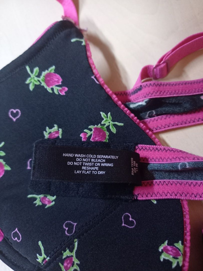 Милый бюстгальтер от Victoria's Secret. Отдам недорого !