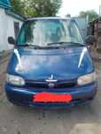 Продам машину Nisan Serena c23