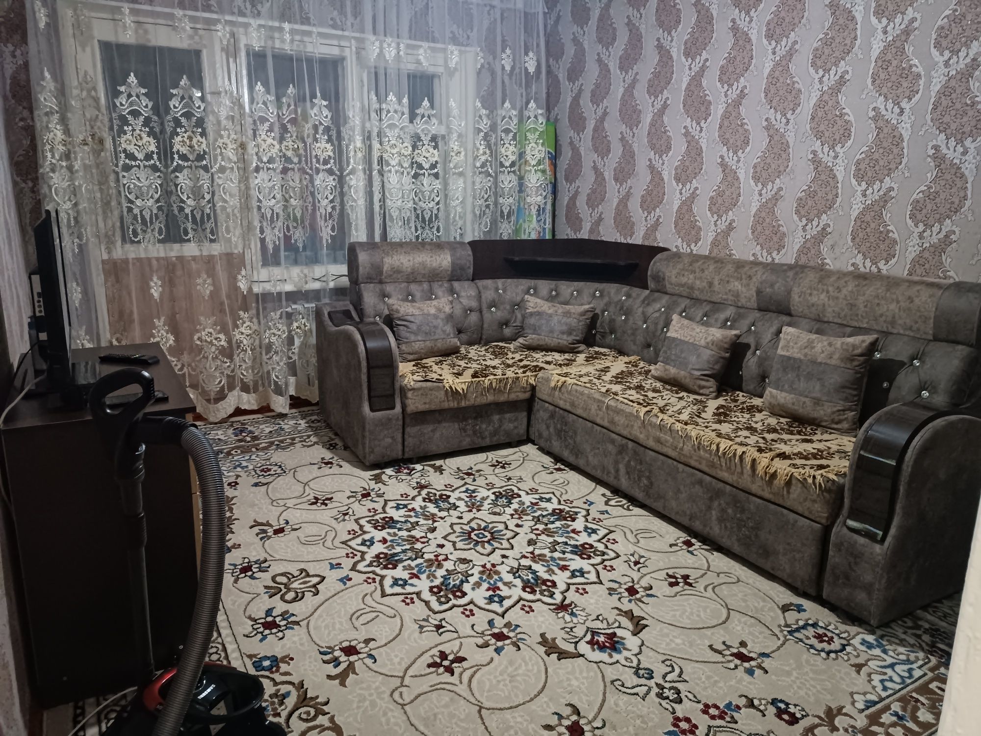 Продается квартира цена договорная