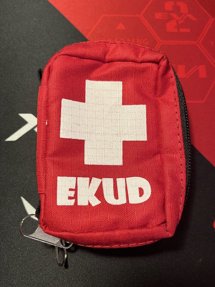 Походная аптечка EKUD