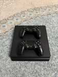 Playstation 4/ps4 с двумя джойстиками
