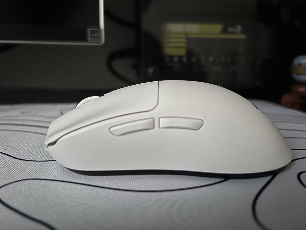Мышь VGN Dragonfly F1 Pro белый