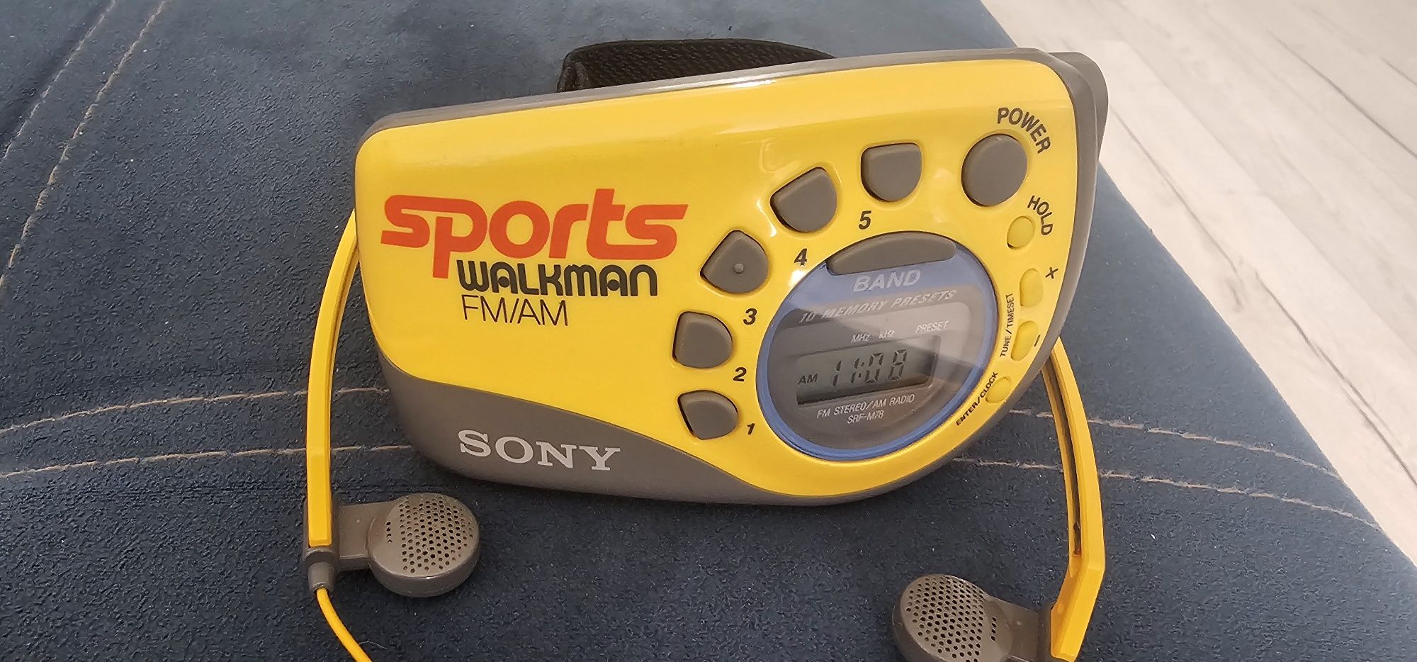 Радиоприёмник Sony Walkman SRF -M78