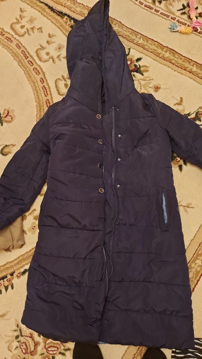 Продам женские куртки платье