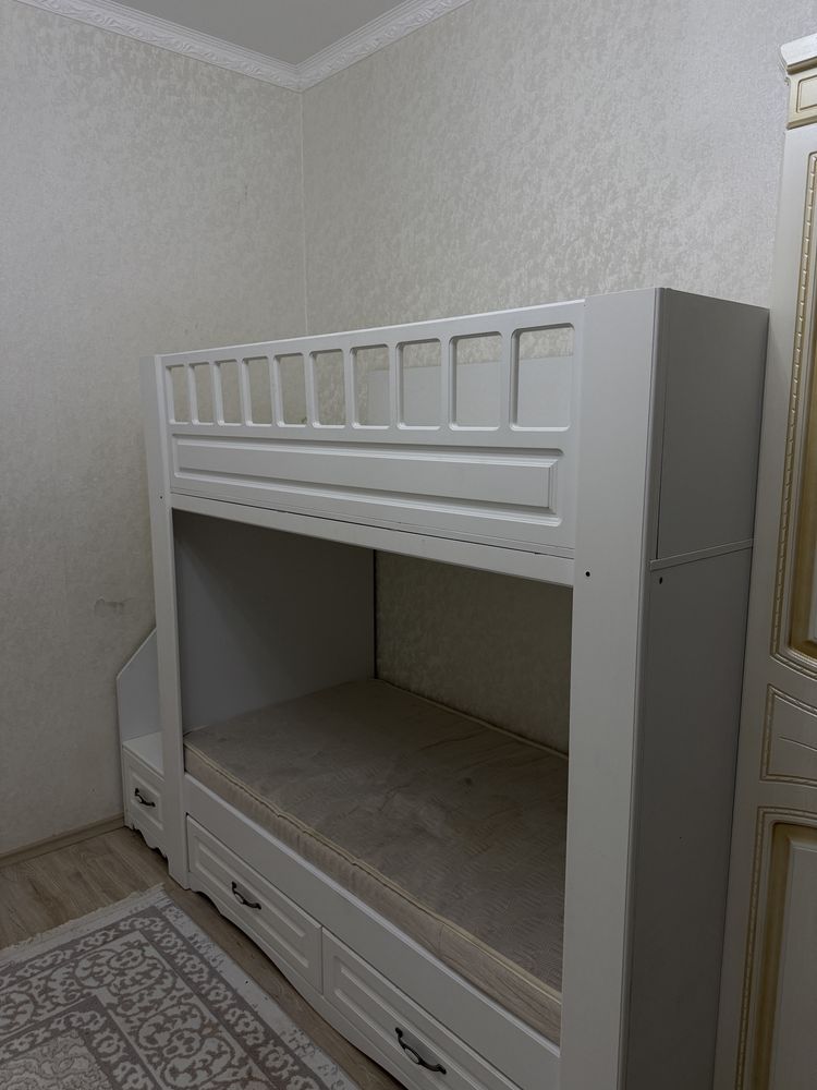 Кровать, төсек-орын. 2 адамға