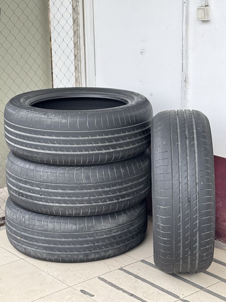 Продам колеса 235/55/19