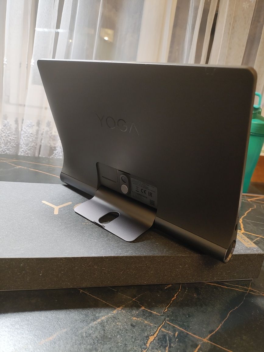 Планшет Lenovo Yoga Smart Tab