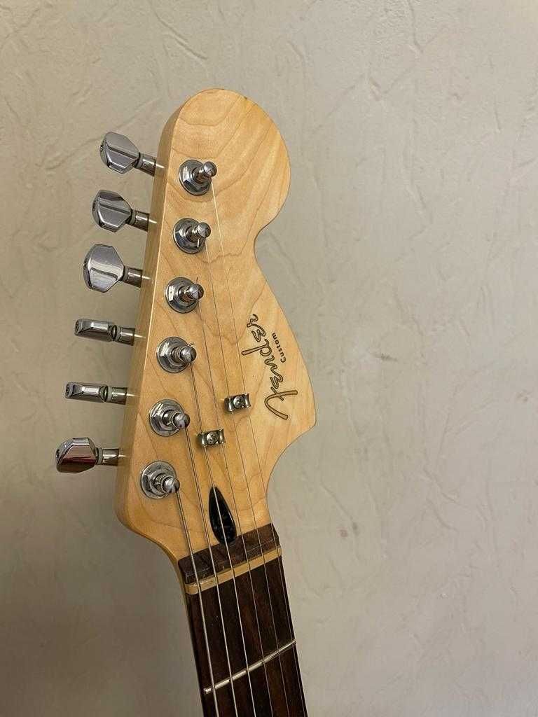 Продам уникальную электрогитару Jazcaster.