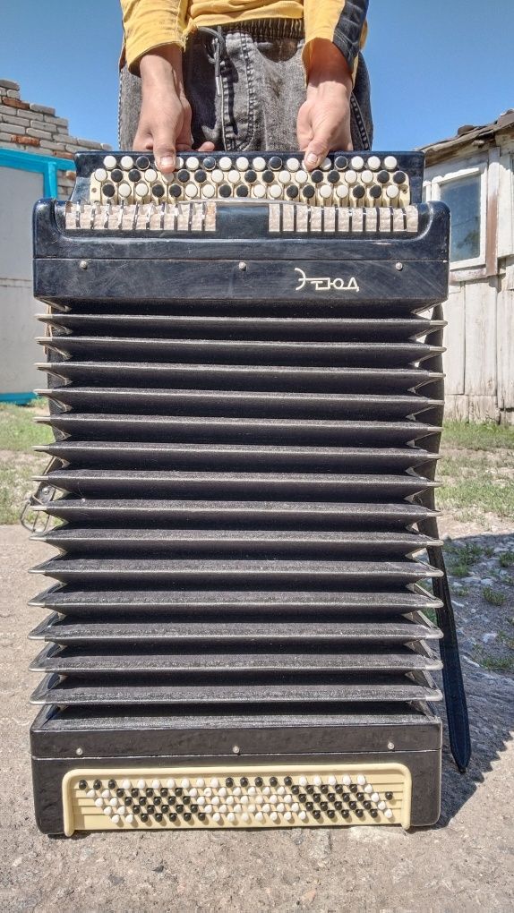 Продам баян ящик в подарок