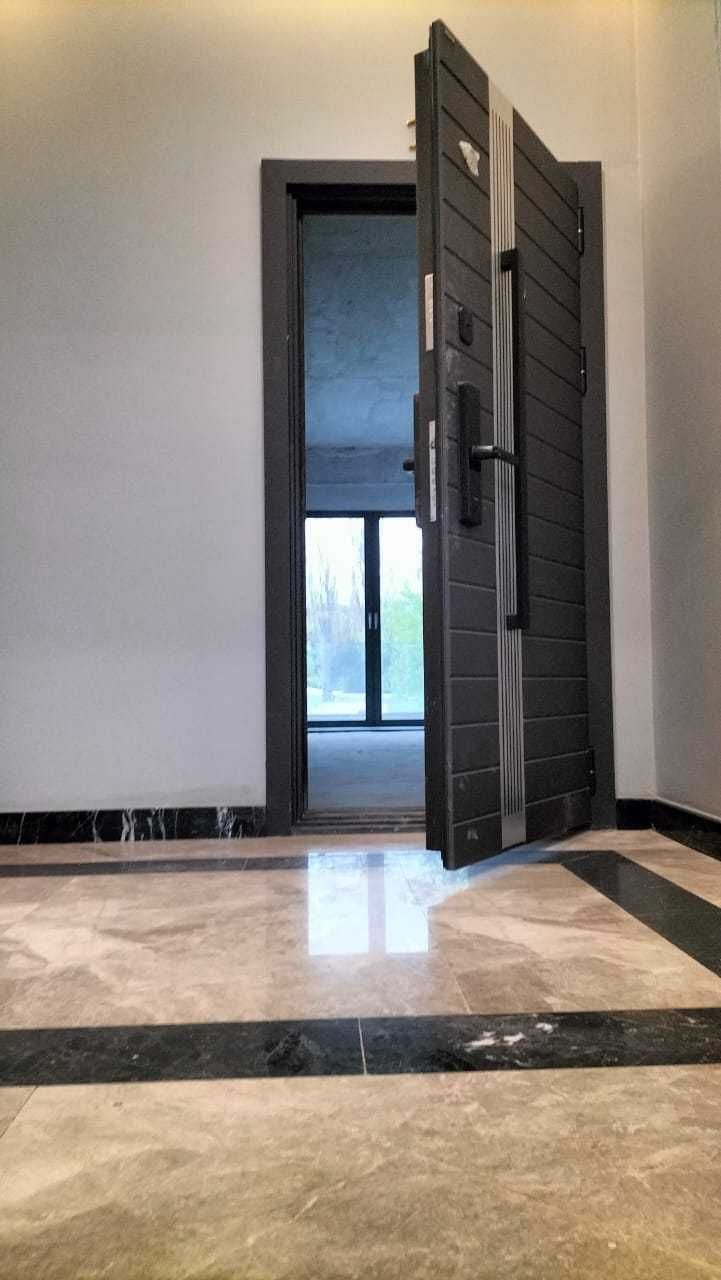 Продам 5-ти ком. ЖК "Luxori Park" ул. Тайманова