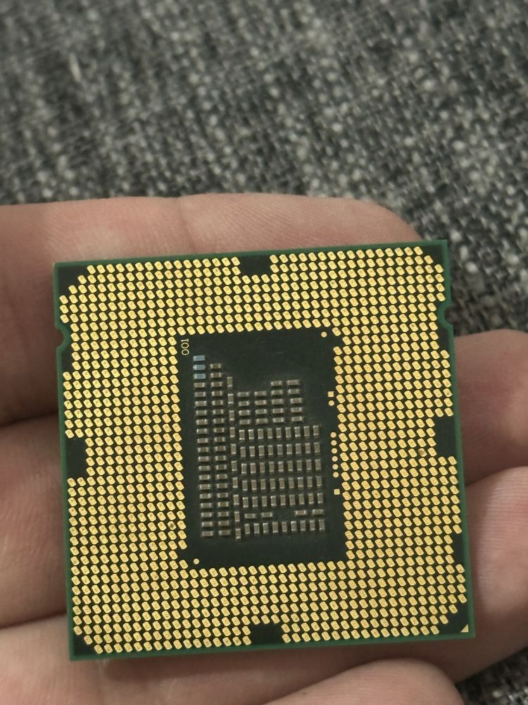 Процессор intel core i3-2100.