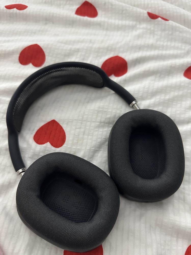 Air Pods Max black