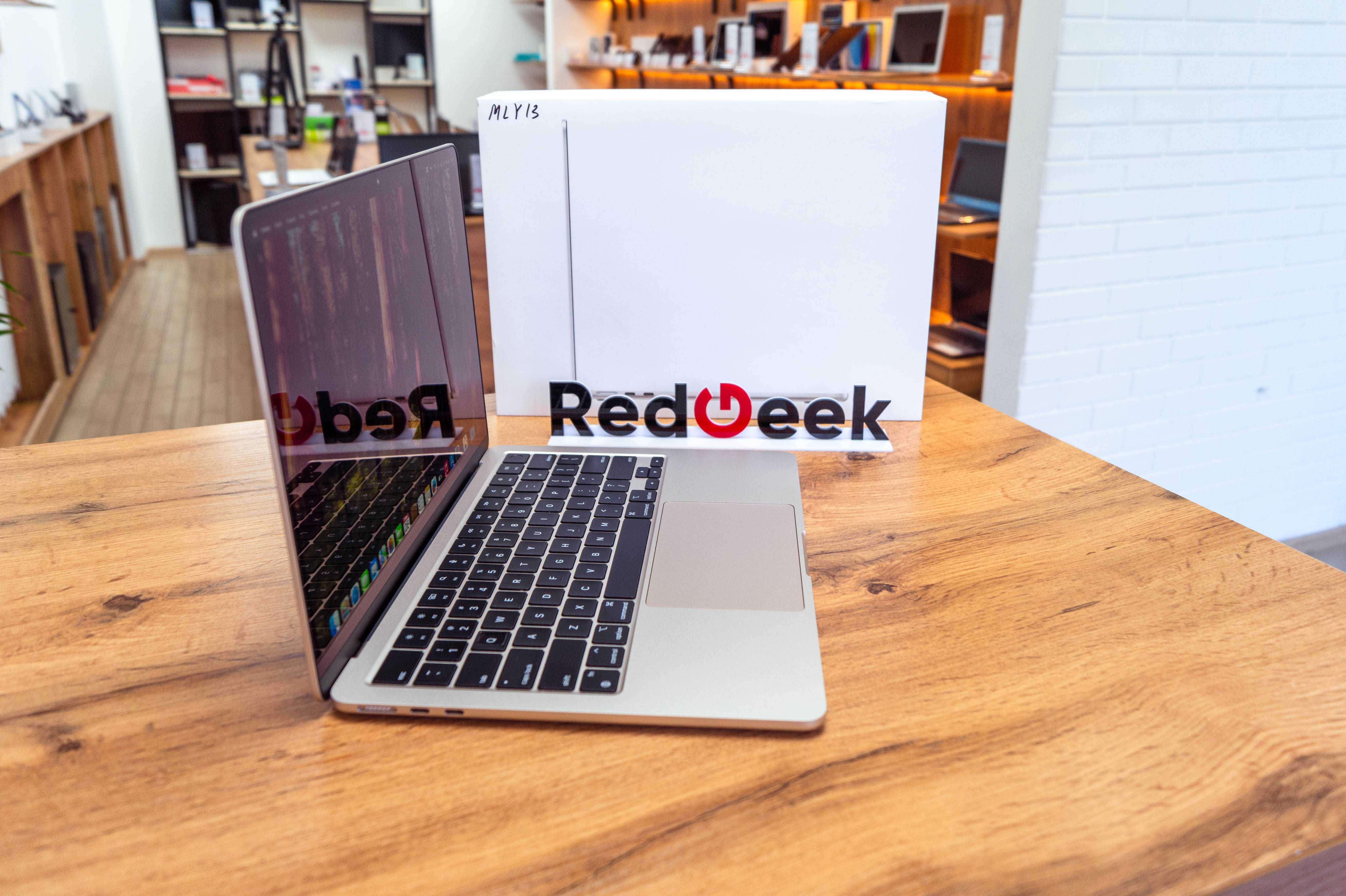 MacBook Air 13.6" | M2| 8GB/256GB |Магазин Red Geek