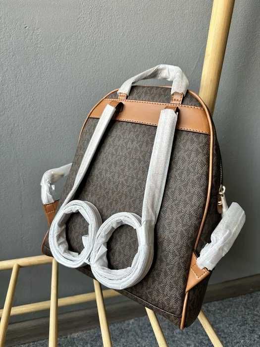 Рюкзак Michael Kors Rhea Zip