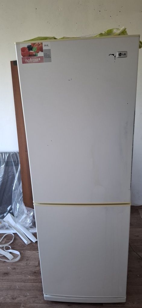 Холодильник LG б/у