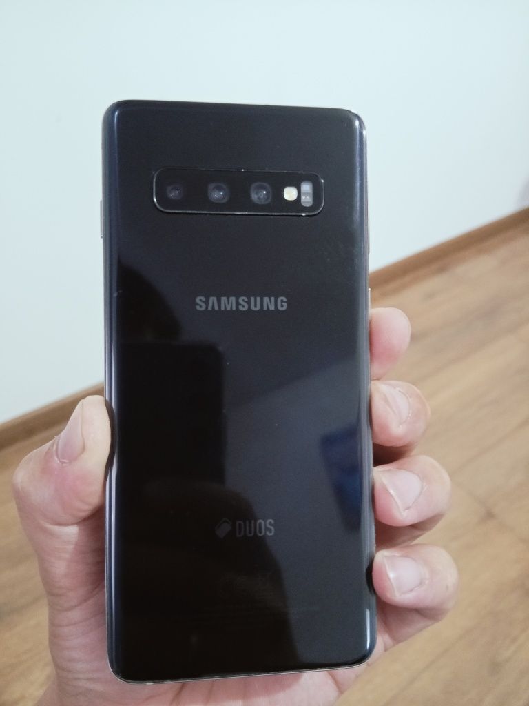 Продам Самсунг с 10 для индрайвера