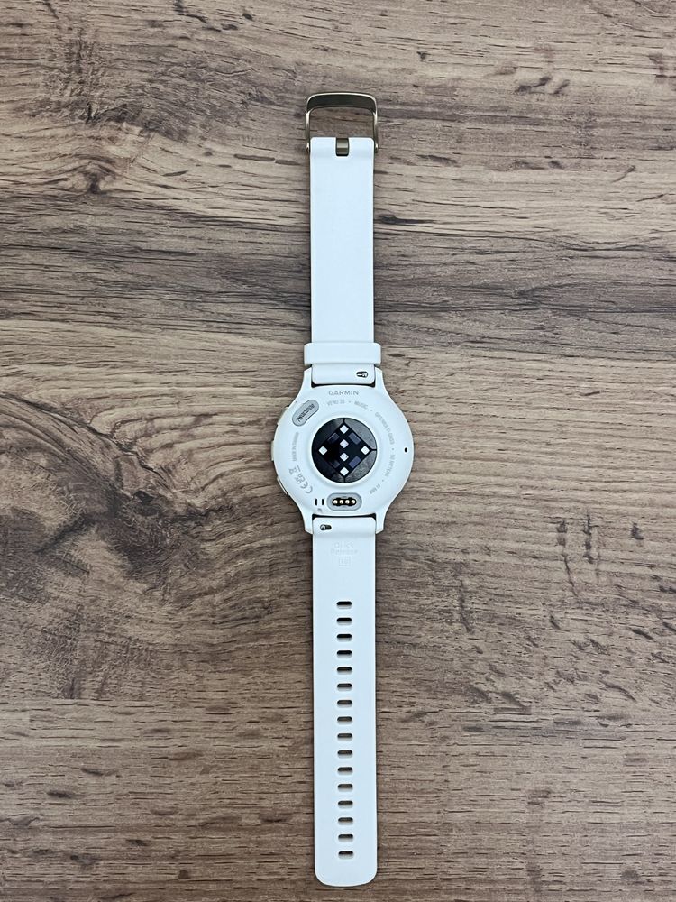 Часы Garmin 3S Venu