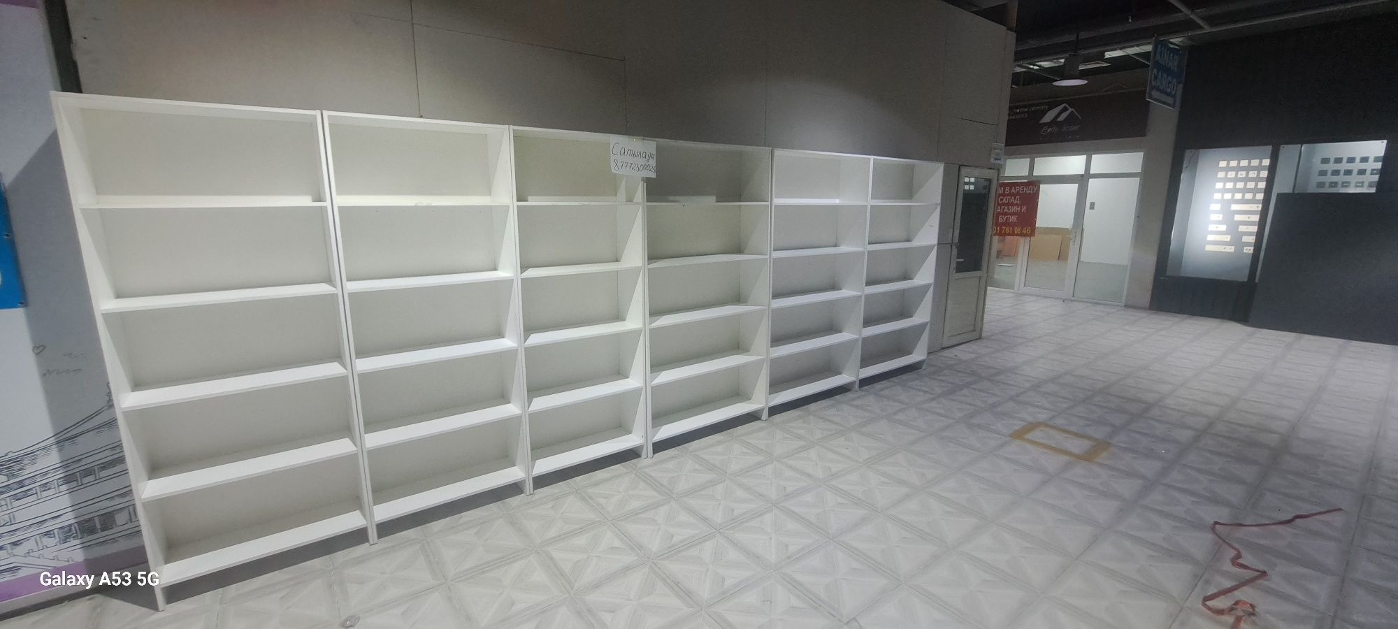Продам полки в отличном состоянии