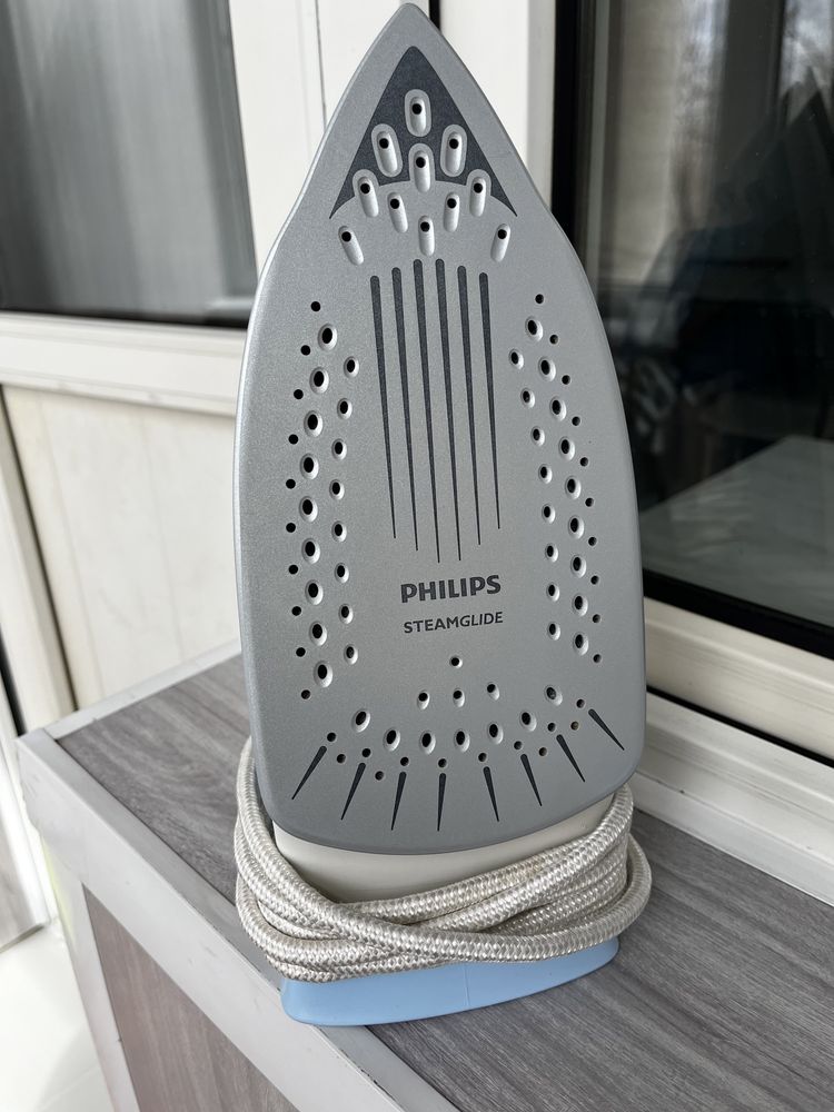 Продам утюг phillips