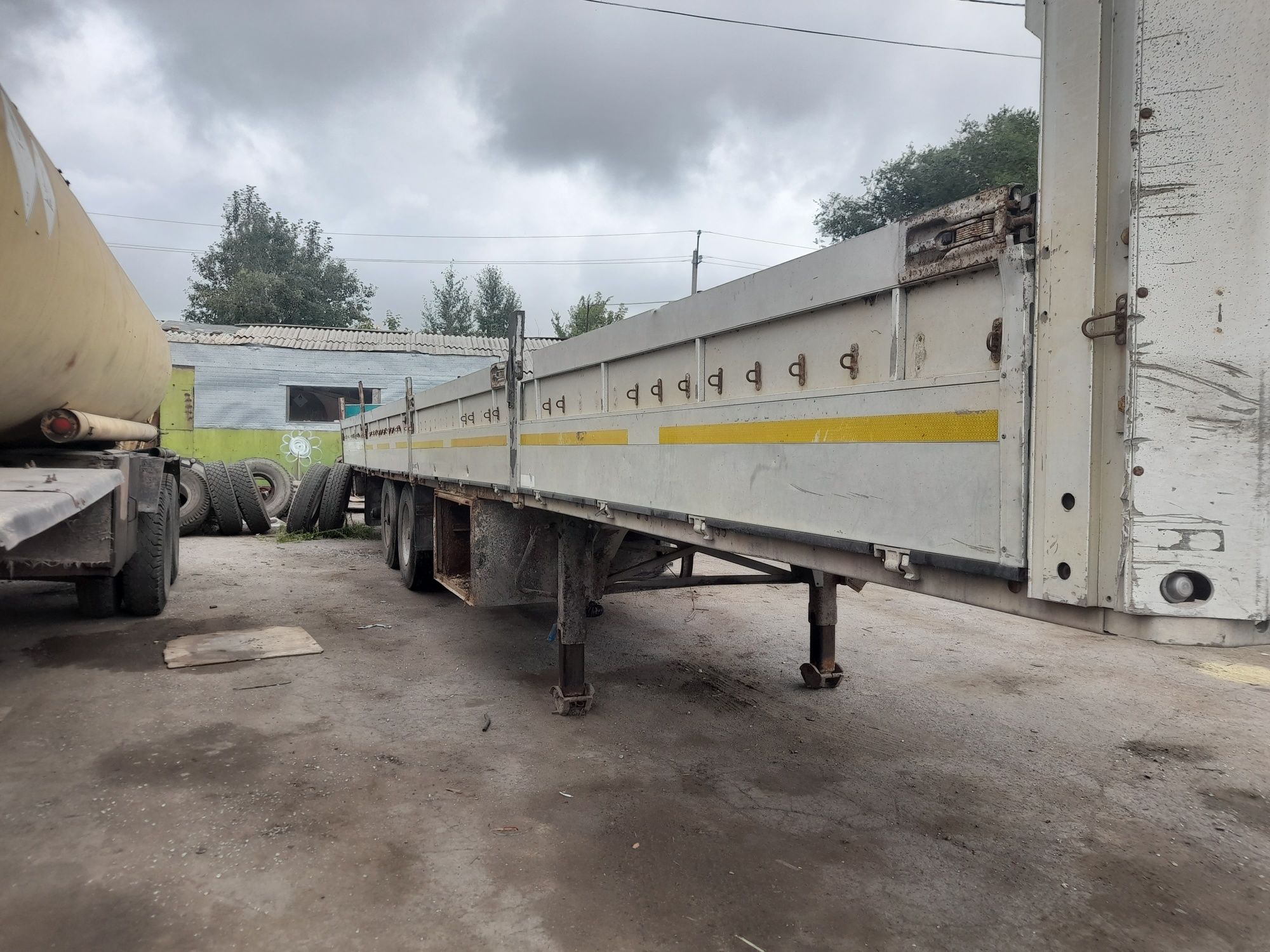 Продам полуприцеп шмитц 2001гв