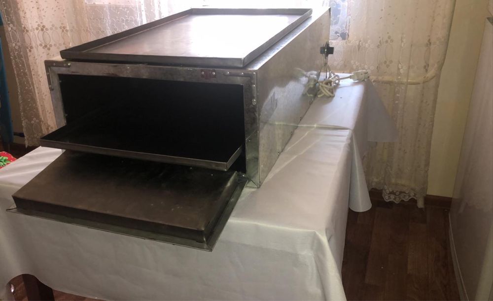 Печи новые духовки, жарочные шкафы профессиональные 220 вольт