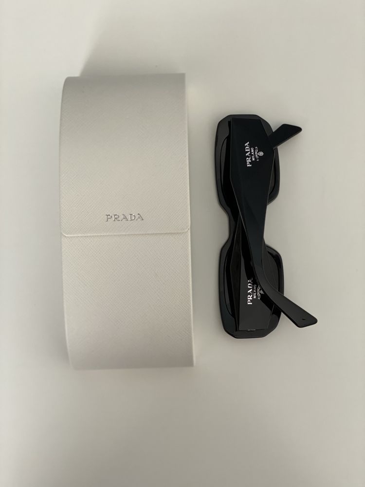 Солнцезащитные очки Prada, оригинал!