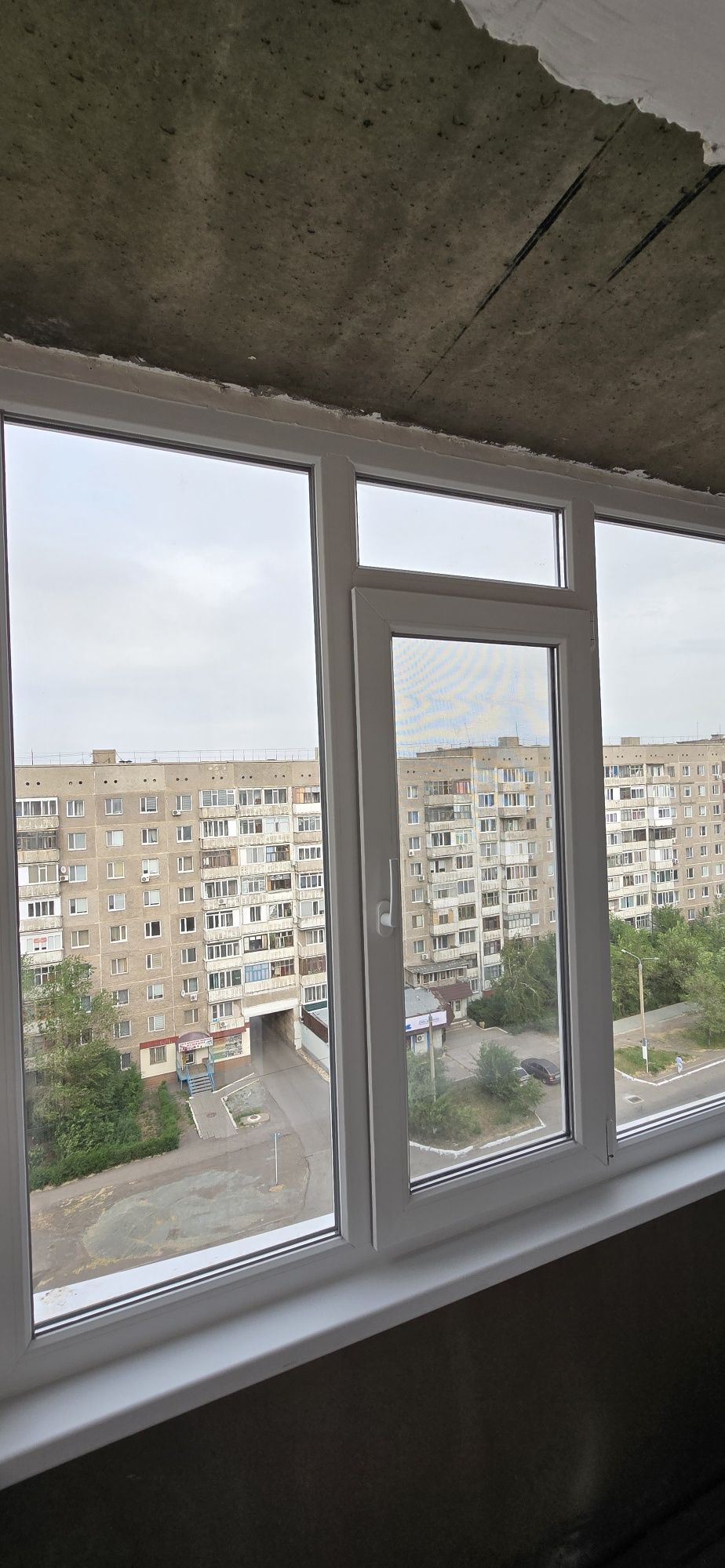 Продам 2-х комнатную квартиру по адресу Беркимбаева 90.
