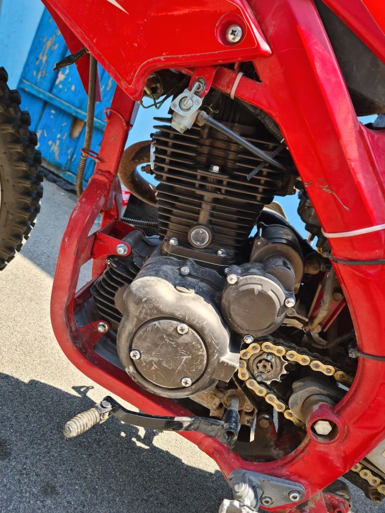 Продам эндуро KTL 250 кубов