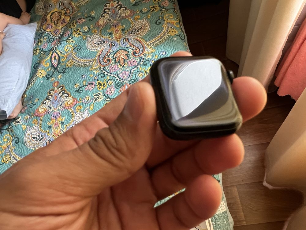 Продаю Apple Watch SE Gen.2 40 mm