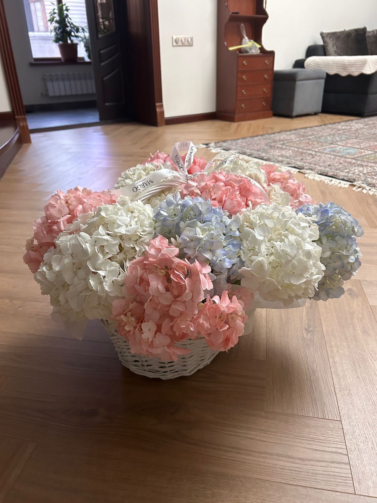 Гүл сатылады срочна