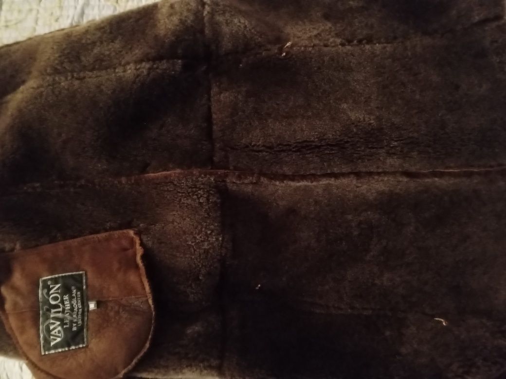 Продам женские дублёнки,  новые.