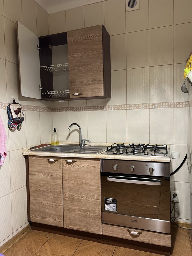 Продается кухонный гарнитур