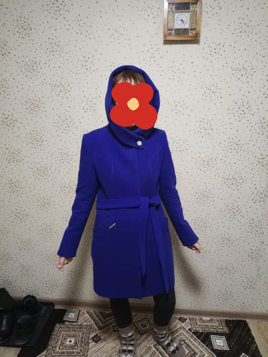 Пальто продам недорого